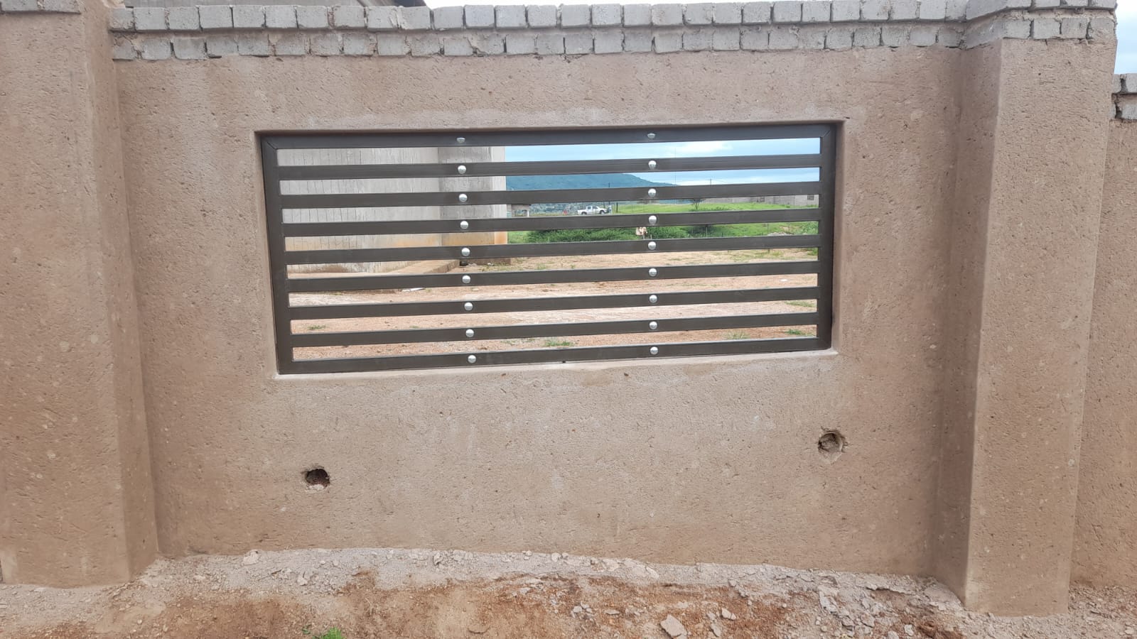 Horizontal wall window bars